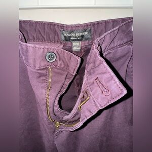 Banana Republic Factory 31x32 Chino Pant